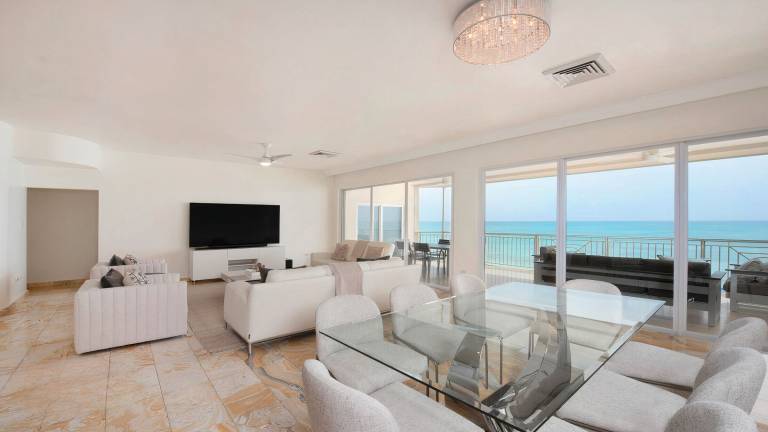 Condo George Town