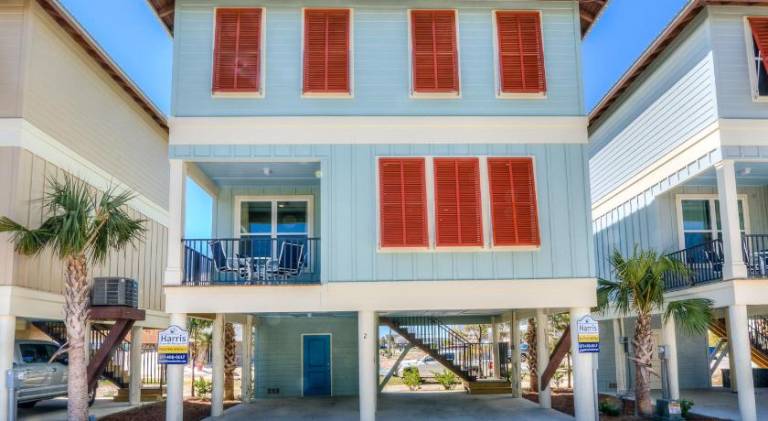 Vacation home with pool in Gulf Shores, AL