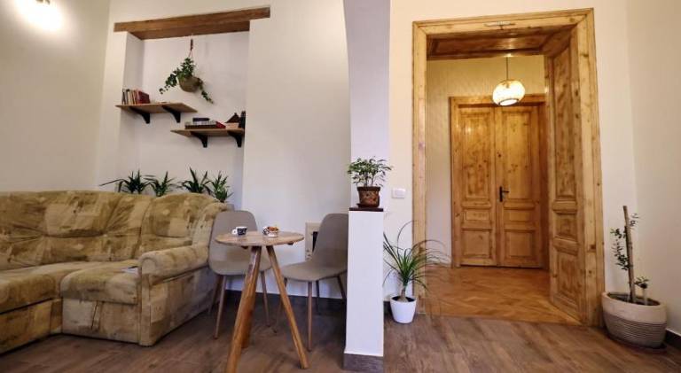 Holiday apartment with patio & yard | Pets allowed — photo 4
