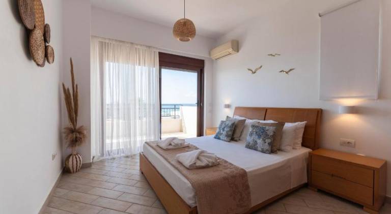 Fully equipped wonderful villa with patio, grill & private pool | Close to the beach | Pet-friendly — photo 2