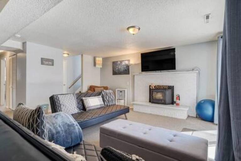 6BD near Garden of the Gods-Palmer Park — photo 2