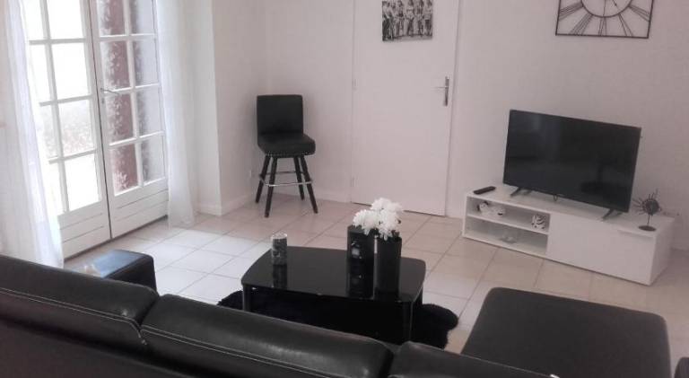 Apartment with 1 room for 4 persons — photo 2