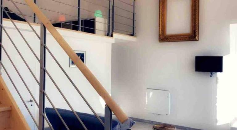 Wonderful holiday apartment with patio | Pets are welcome in Sète