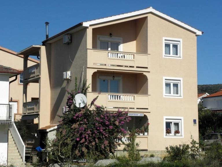 Apartment with yard, terrace & fast internet | Sea view — photo 2