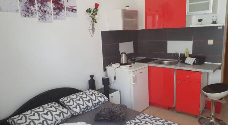 Holiday apartment with patio | Suitable for remote work in Tucepi