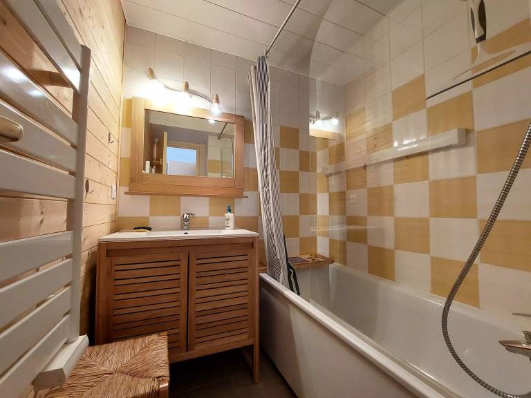 Residence Champagne - Modern studio in the resort center, ideal for couples — photo 4