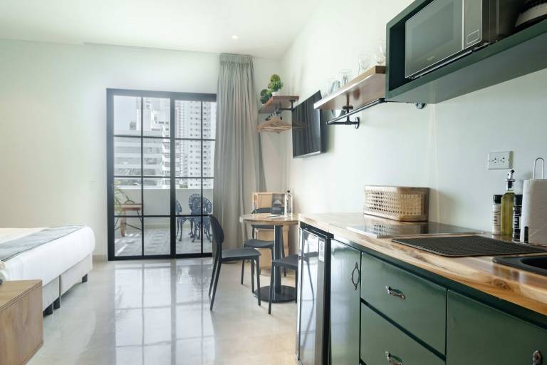 w Enchanting Loft w Balcony in Bocagrande