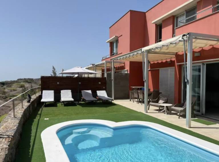 Villa  Las Crucitas