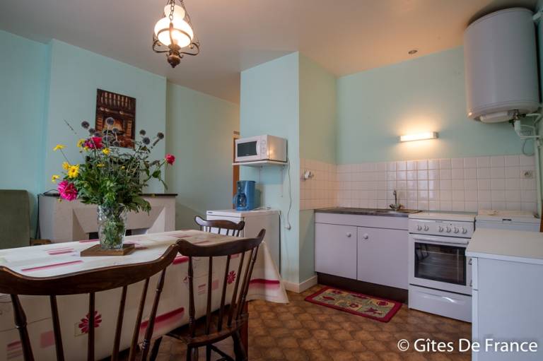 Gite with yard & grill — photo 4