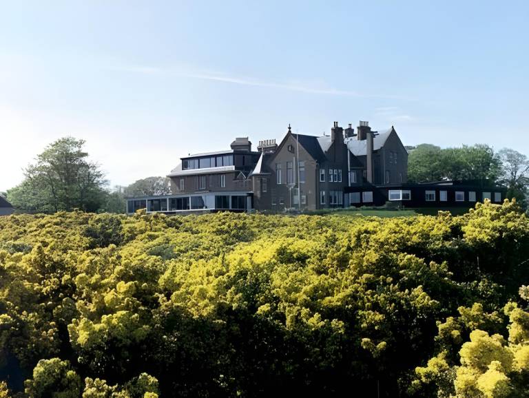 Royal Golf Hotel, by Highland Coast Hotels in Dornoch