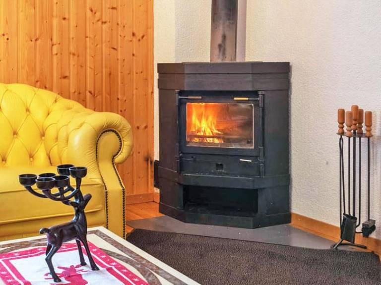Chalet, wifi, 200m from resort center, view mountain, balcony, fireplace or stove, tv, ski locker — photo 3