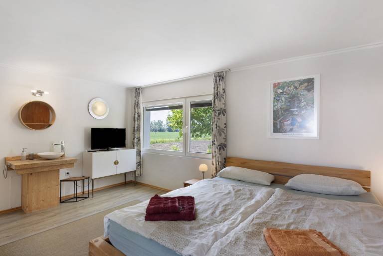 Tiny House Brigid mit Gemeinschaftsgarten und Wi Fi