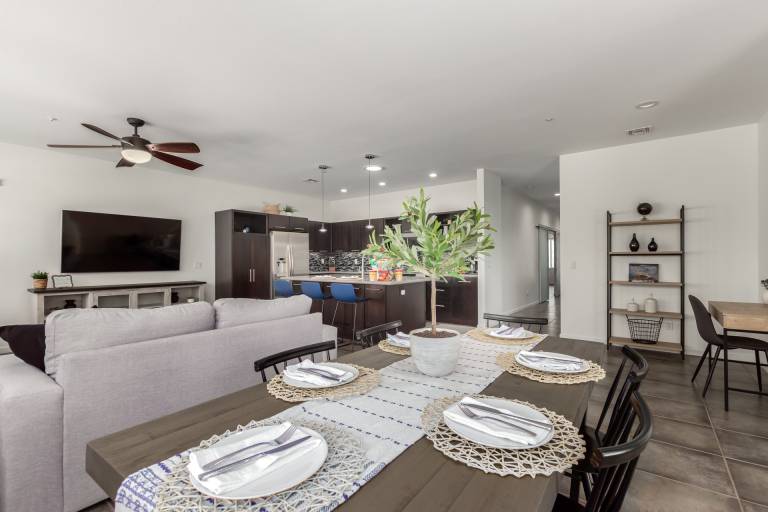 Family-oriented nice vacation home with private pool & barbecue | Pet-friendly — photo 3