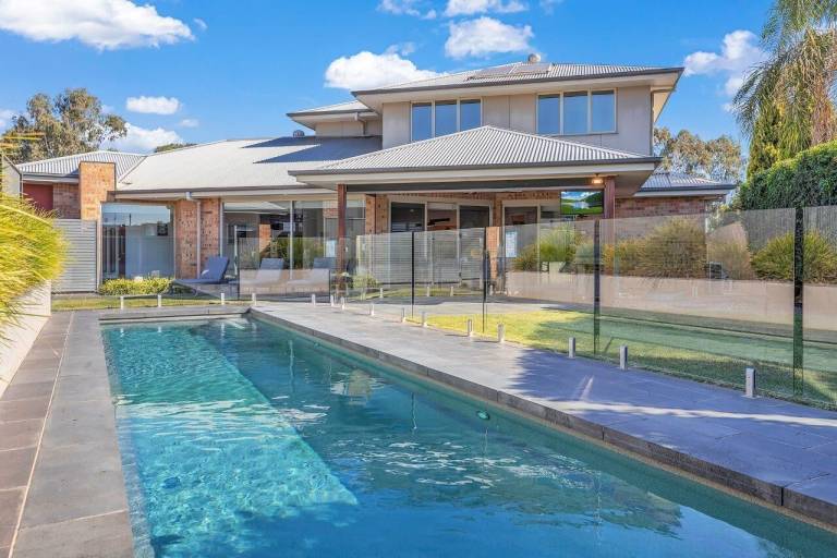House Moama