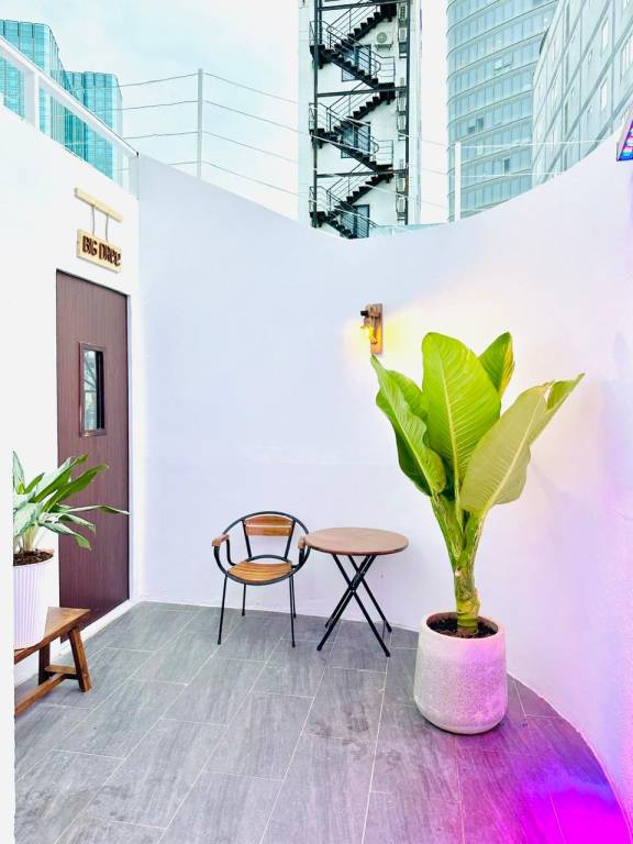 Spacious Penthouse private rooftop in D1 HCMC — photo 3