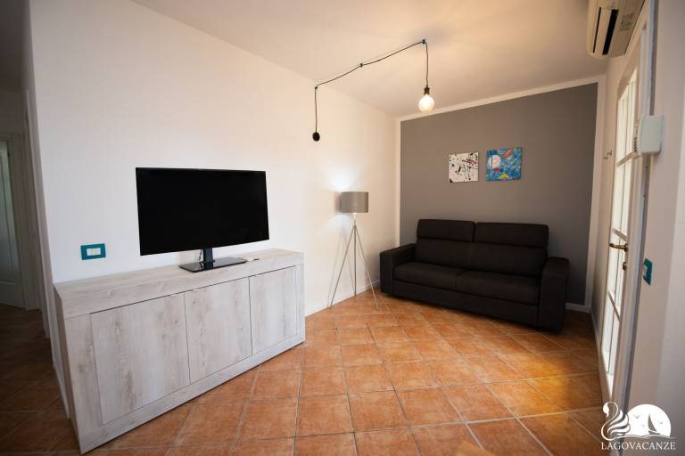 Holiday apartment with garden & pool — photo 2