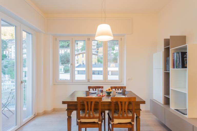 Apartment with patio | Close to Como Cathedral | Mountain view — photo 4