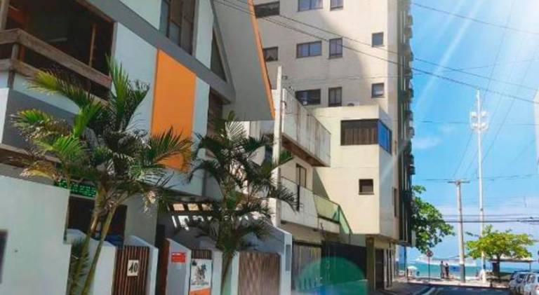 Pousada CANCOQ - 20 metros da praia in Balneário Camboriú