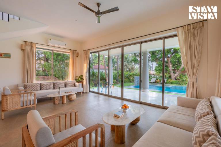 Villa with pool & garden — photo 2