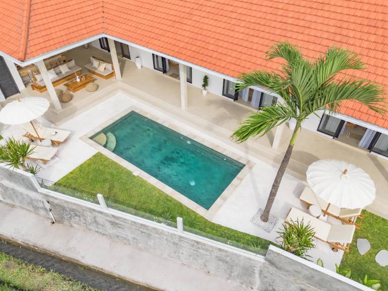 Santorini Sunset Elegant 4BR Large Pool Cinema Rice views — photo 3