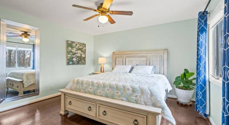 Spacious vacation home with hot tub | Pets are welcome — photo 2