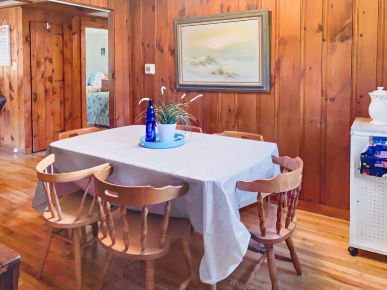 Cottage with barbeque & terrace | Lake view — photo 5