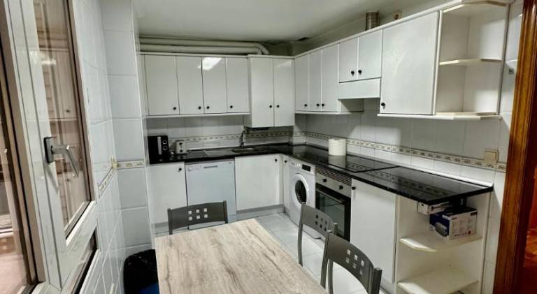 Apartment with patio | Pet-friendly — photo 3