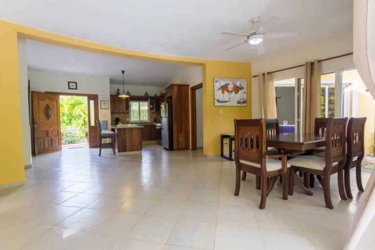 Villa with private pool — photo 4