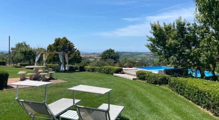 Farm with garden, BBQ & pool | Perfect for remote work — photo 2