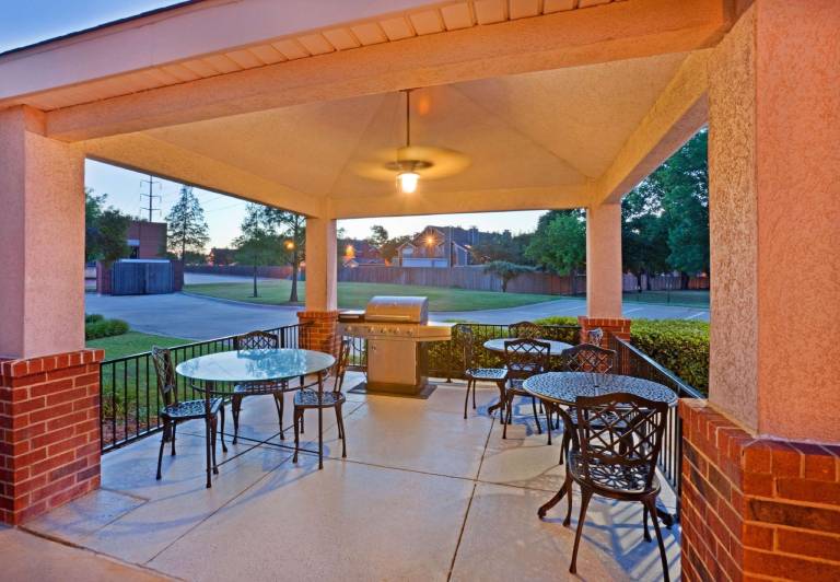 Sonesta Simply Suites Arlington Entertainment District — photo 3