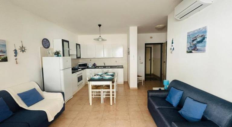 Rental apartment with 2 rooms for 6 persons — photo 2