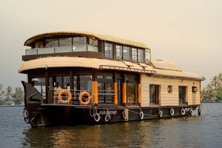 Houseboat Punnamada