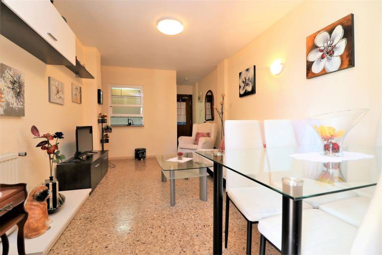 Family-oriented lovely apartment with patio, garden & pool | Garden view | Pets allowed — photo 3