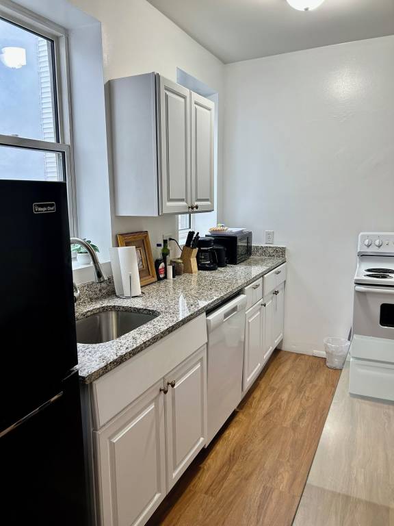Apartment  Grandview Heights