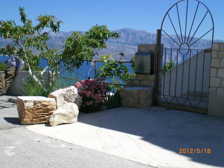 Casa Postira