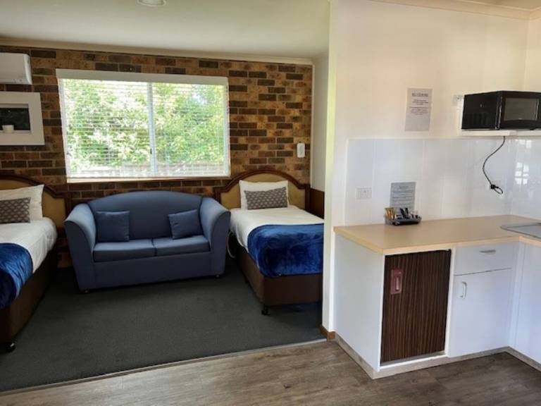Motel  Cooma-Monaro Council