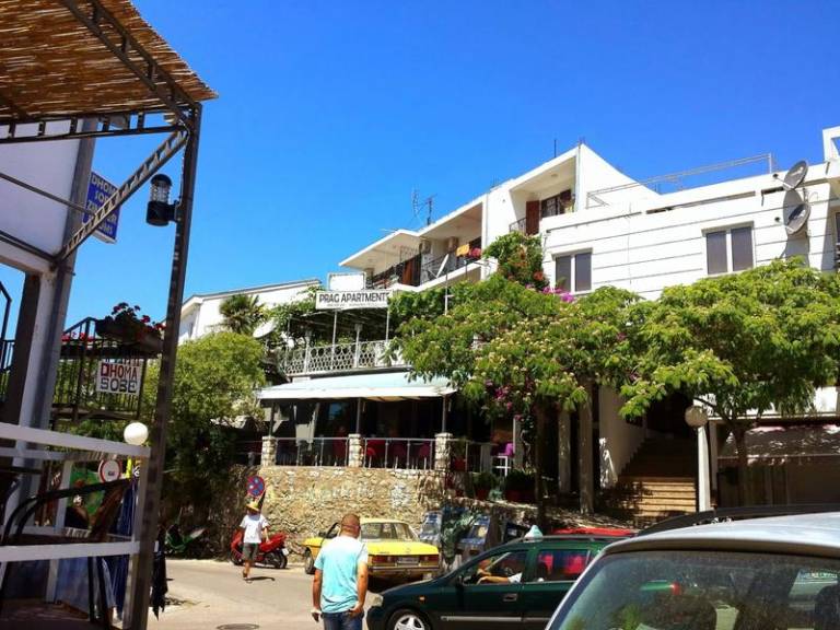 Family-oriented nice holiday apartment with patio | Close to the beach | Dogs allowed — photo 2