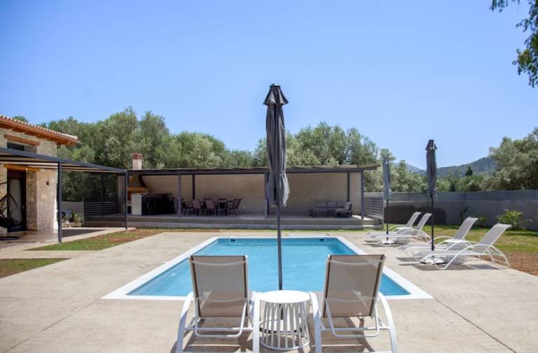 Villa  Sivros