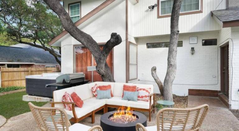 Vacation home with pool & jacuzzi | Suitable for remote work | Pets are welcome — photo 5