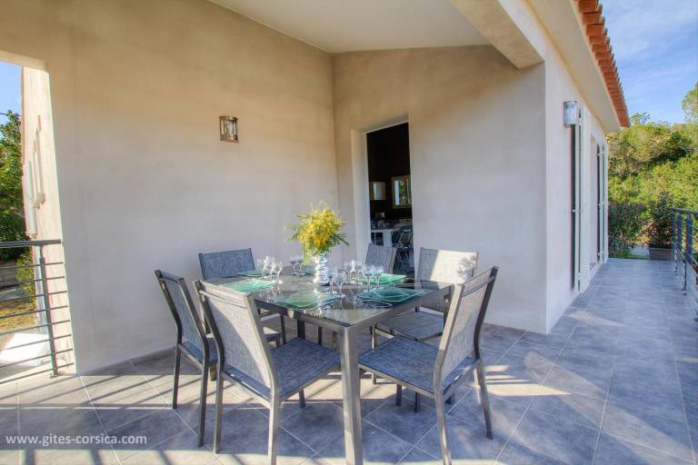 Gite with barbeque & patio — photo 2