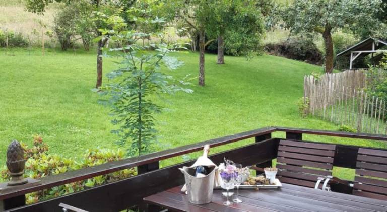 Apartment with garden & patio — photo 4