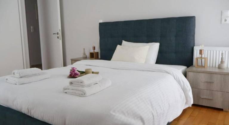 Apartment with terrace — photo 2