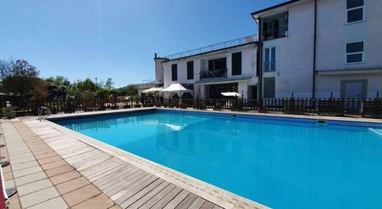 Holiday apartment with pool — photo 2