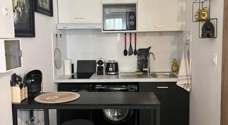 Fully equipped apartment with grill & yard | Next to Basilica of Saint-Sernin | Good for workation | Pet-friendly — photo 3