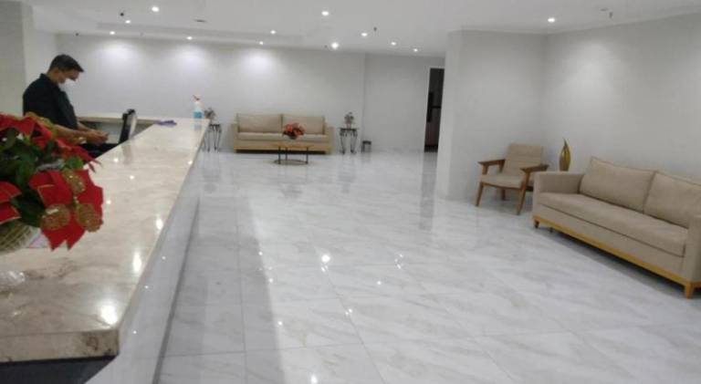 Apartment with pool — photo 4