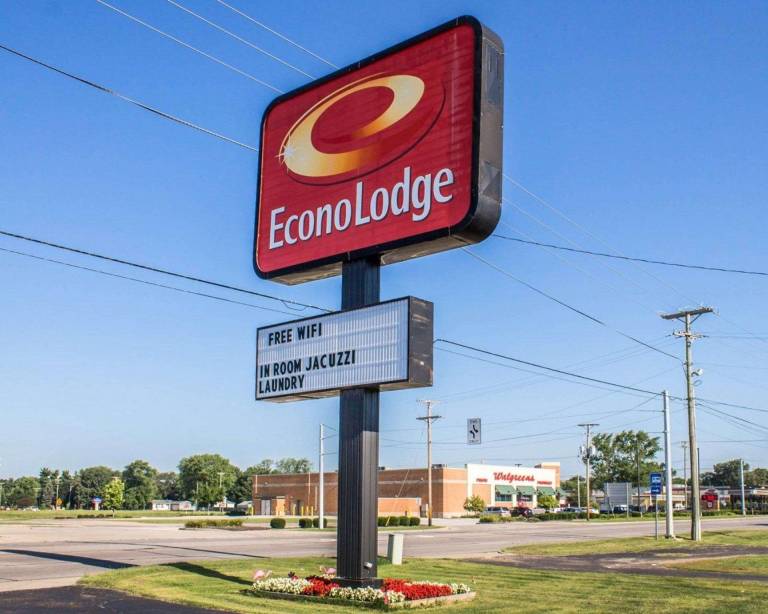 Econo Lodge Elkhart North in Elkhart, IN