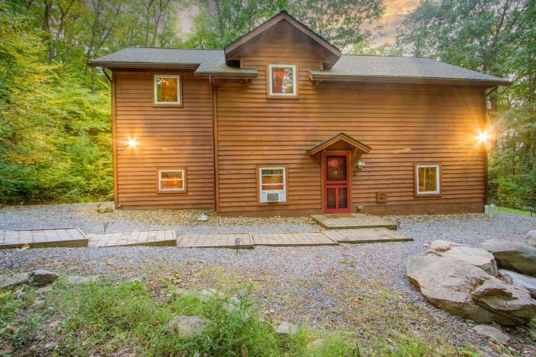 Cabin McHenry