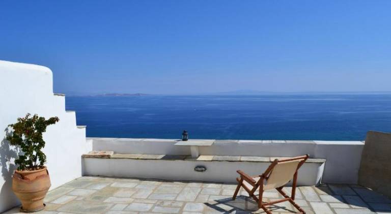 Family-oriented house with patio & garden | Close to the beach | Good for workation | Dogs allowed in Tinos