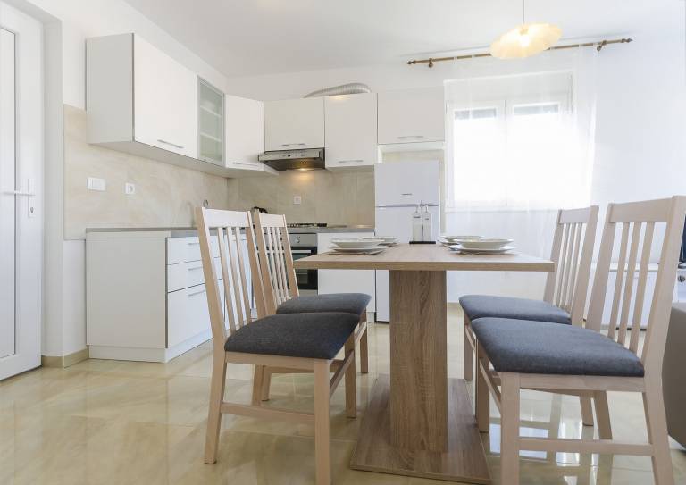 Apartment with 1 room for 4 persons — photo 3