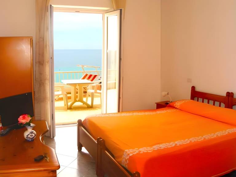 Hotel La Gondola in Forio